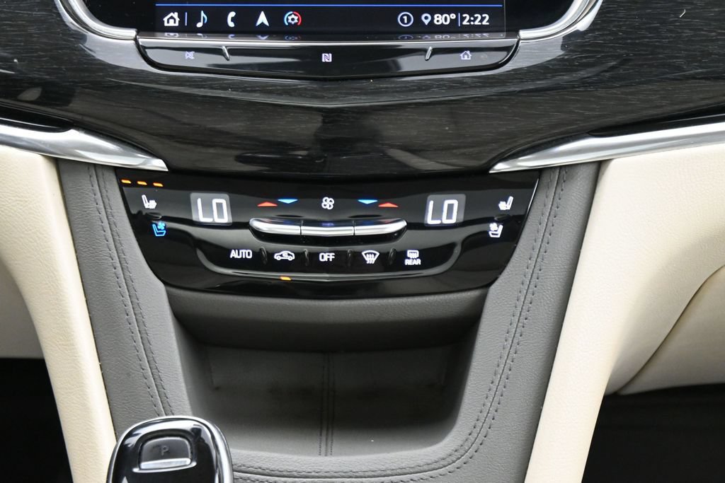 Used 2020 Cadillac XT6 Premium Luxury FWD image 23