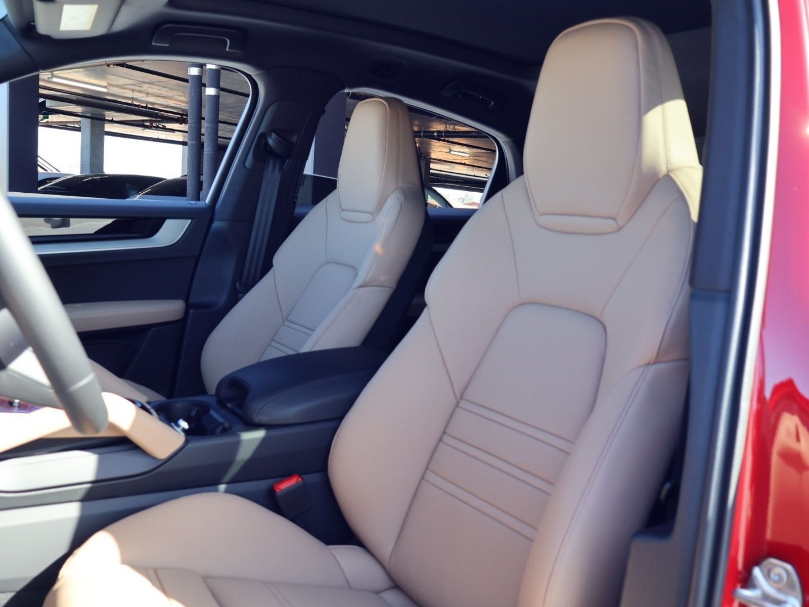 New 2026 Porsche Cayenne Coupe AWD/4WD image 5