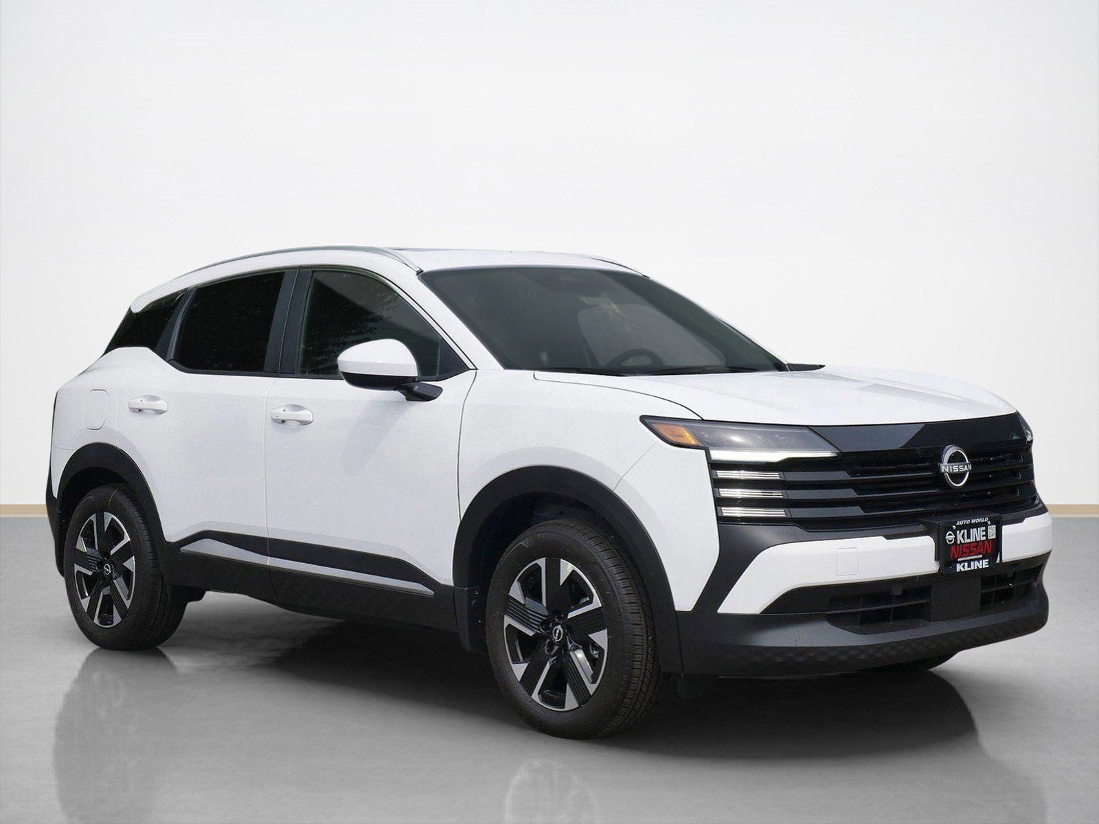 New 2025 Nissan Kicks SV w/ SV Premium Package