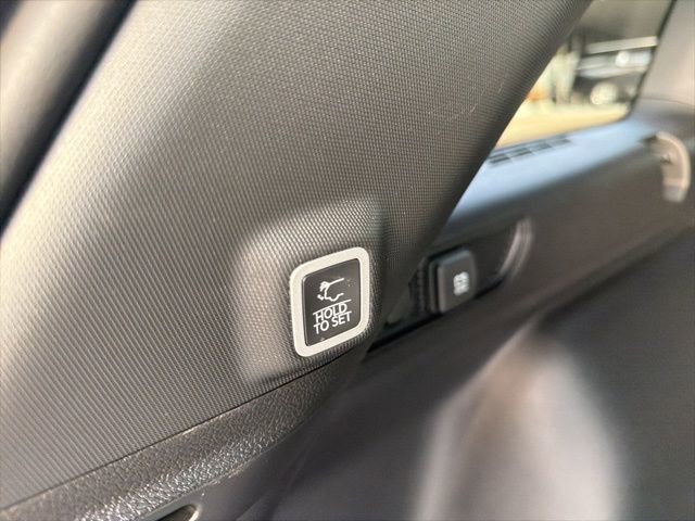 New 2025 Jeep Grand Cherokee Limited w/ Luxury Tech Group II image 23