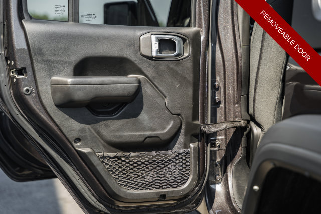 Used 2025 Jeep Wrangler Unlimited Sport AWD/4WD image 32