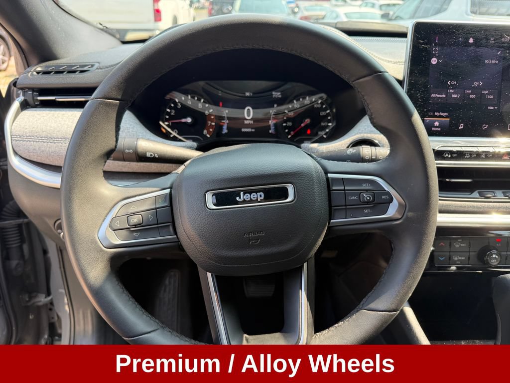 Used 2024 Jeep Compass Latitude AWD/4WD image 15