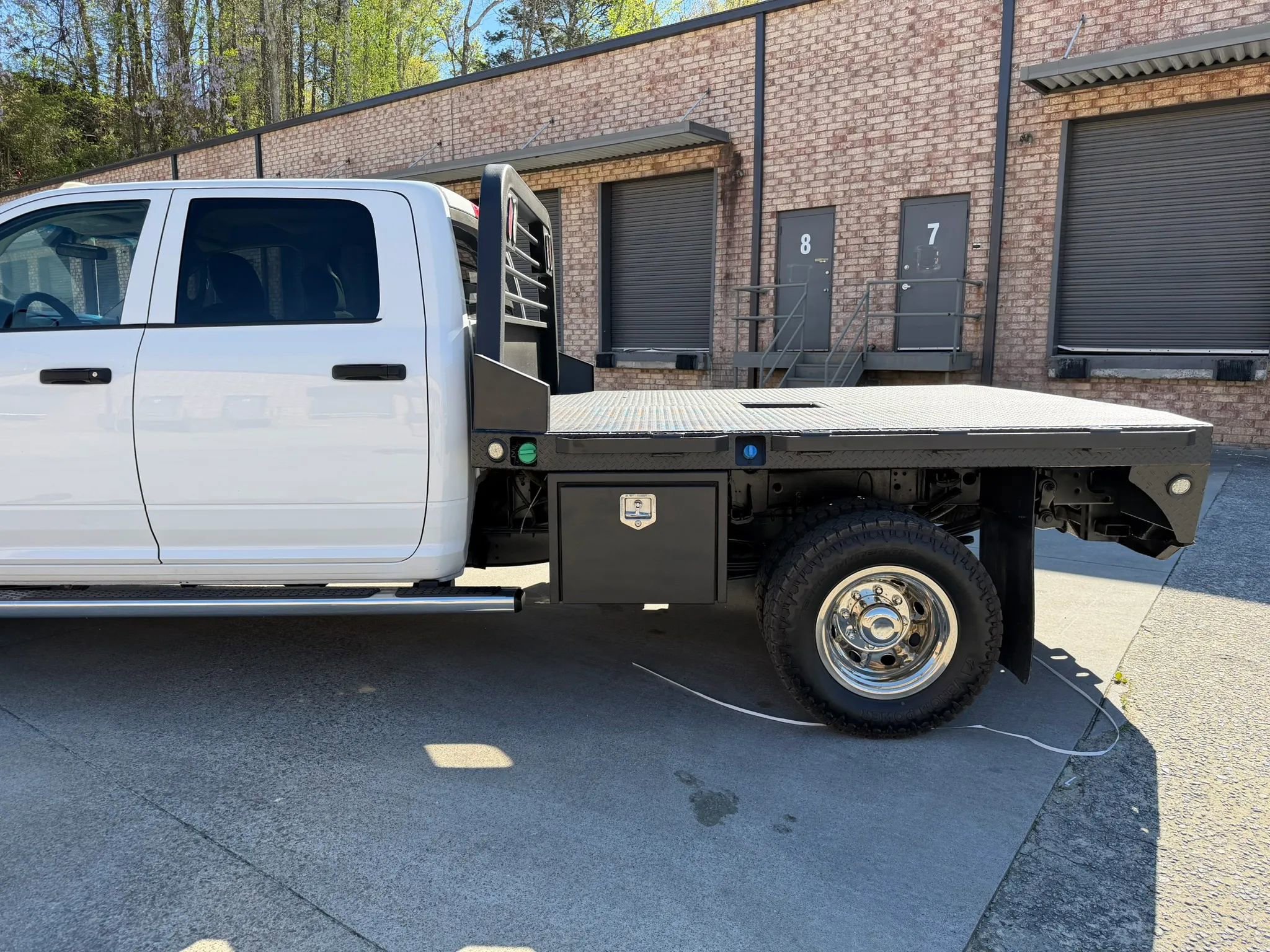 Used 2017 RAM 3500 Tradesman w/ Chrome Appearance Group image 5