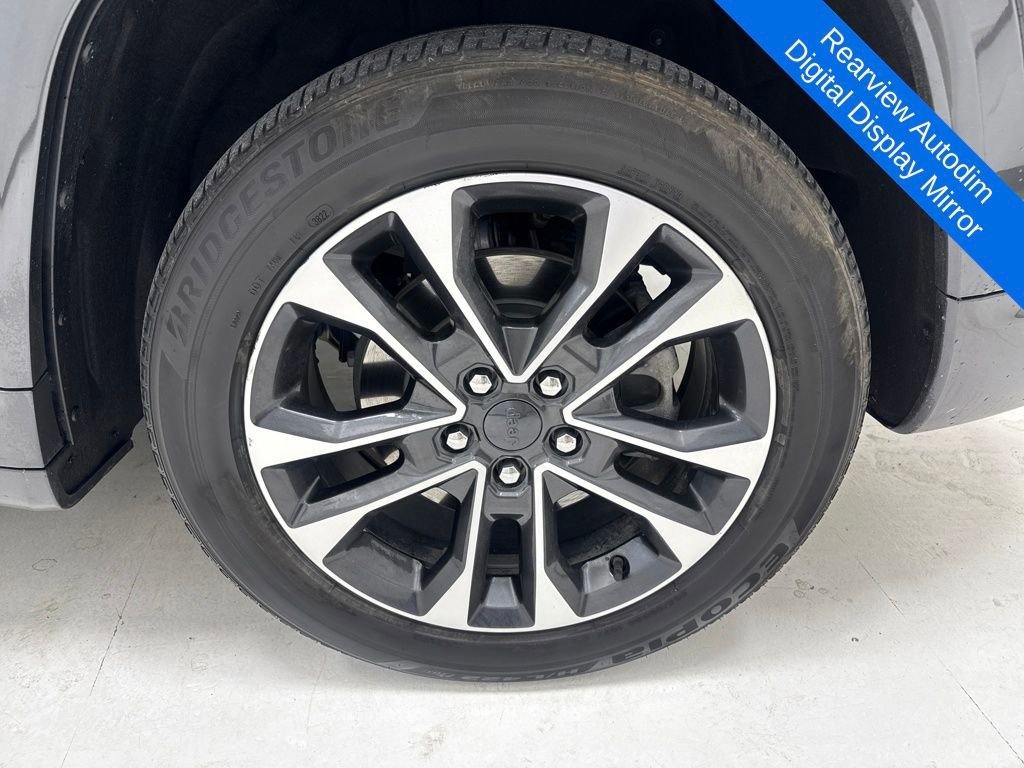 Used 2022 Jeep Grand Cherokee Overland w/ Luxury Tech Group IV image 7