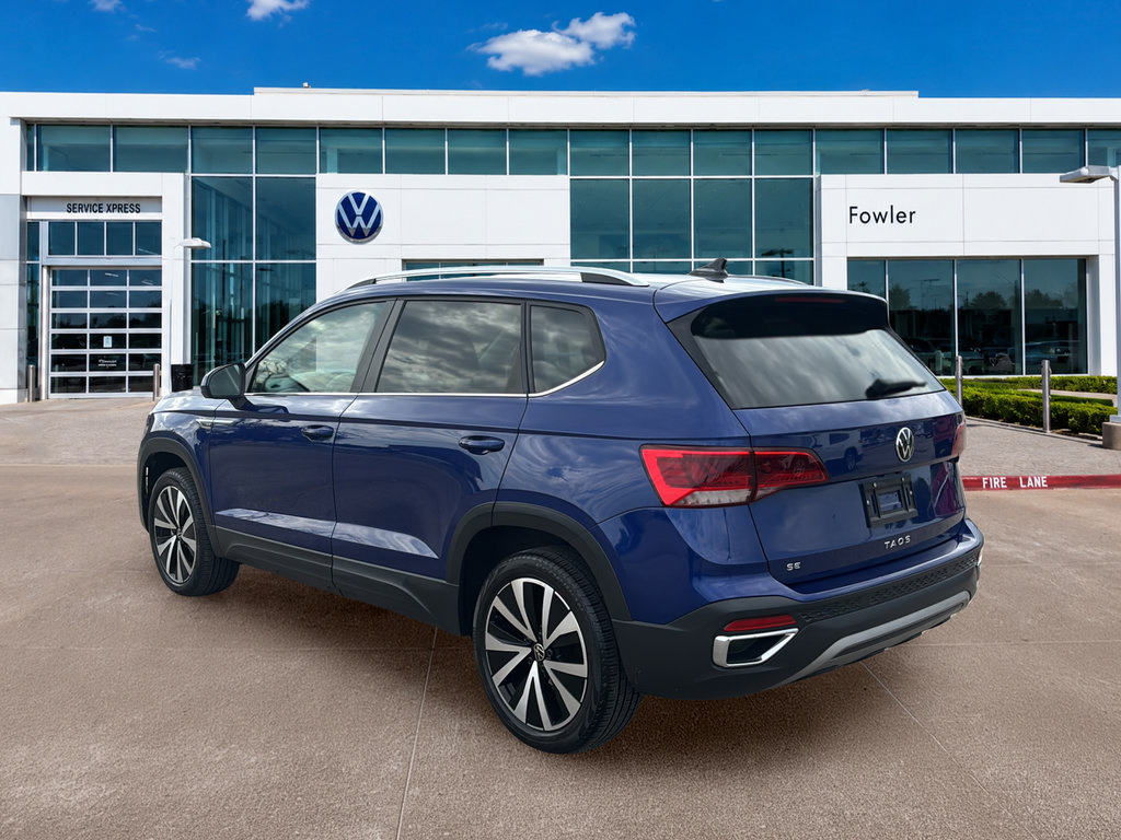 Used 2023 Volkswagen Taos SE FWD image 7