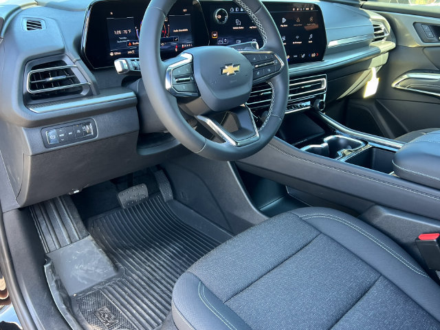 New 2026 Chevrolet Traverse LT w/ Driver Confidence Package AWD/4WD image 15