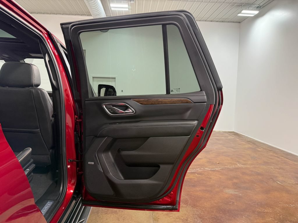 Used 2024 Chevrolet Tahoe Premier w/ Premium Package AWD/4WD image 64