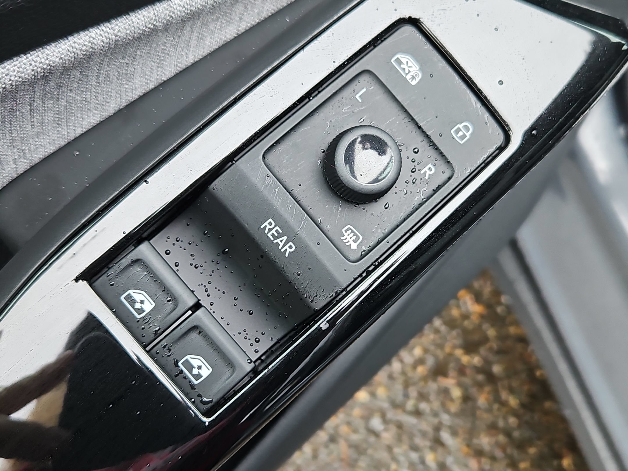 New 2026 Volkswagen ID.4 Pro AWD/4WD image 10