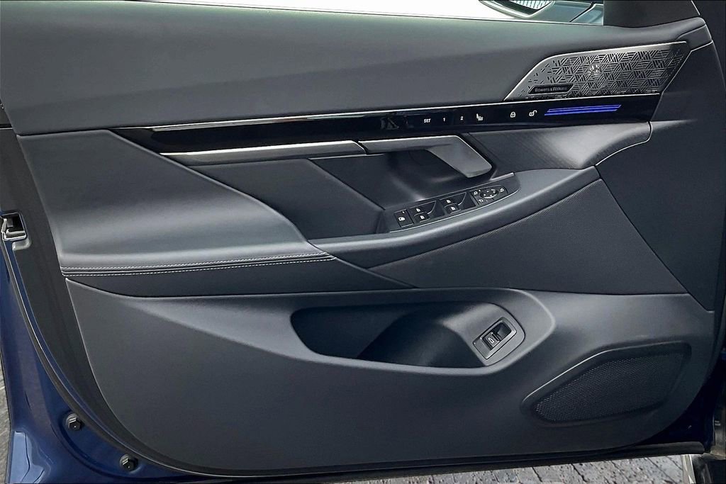 Used 2024 BMW 530i xDrive w/ Convenience Package AWD/4WD image 20