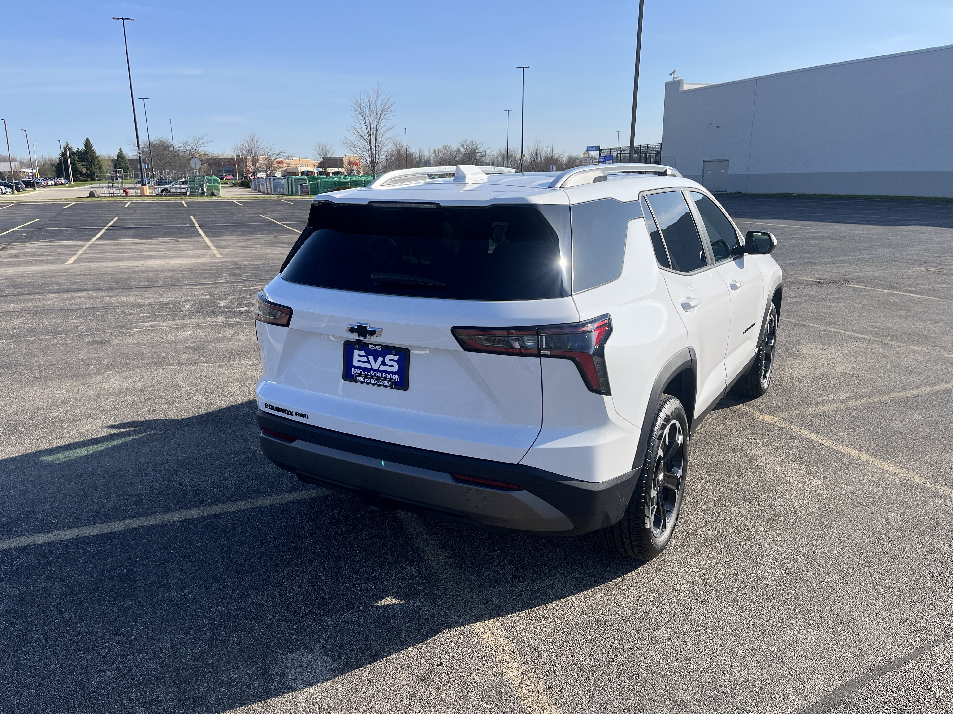Used 2026 Chevrolet Equinox LT w/ Convenience Package II AWD/4WD image 6