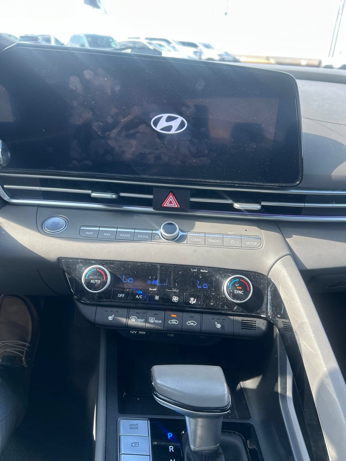 Used 2025 Hyundai Elantra SEL FWD image 13