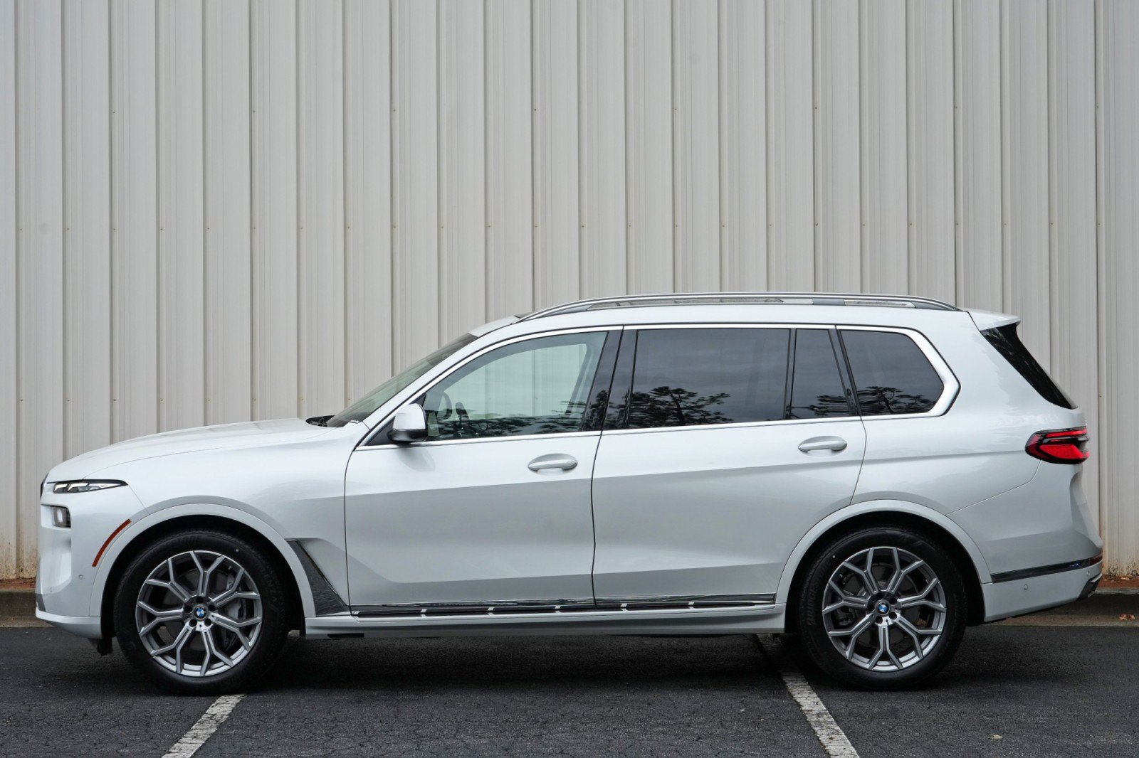 Used 2024 BMW X7 xDrive40i AWD/4WD image 59