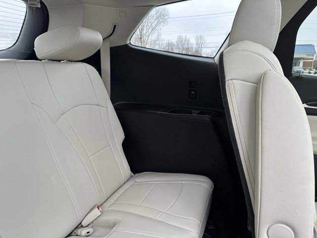 Used 2024 Buick Enclave Essence w/ Experience Buick Package image 13