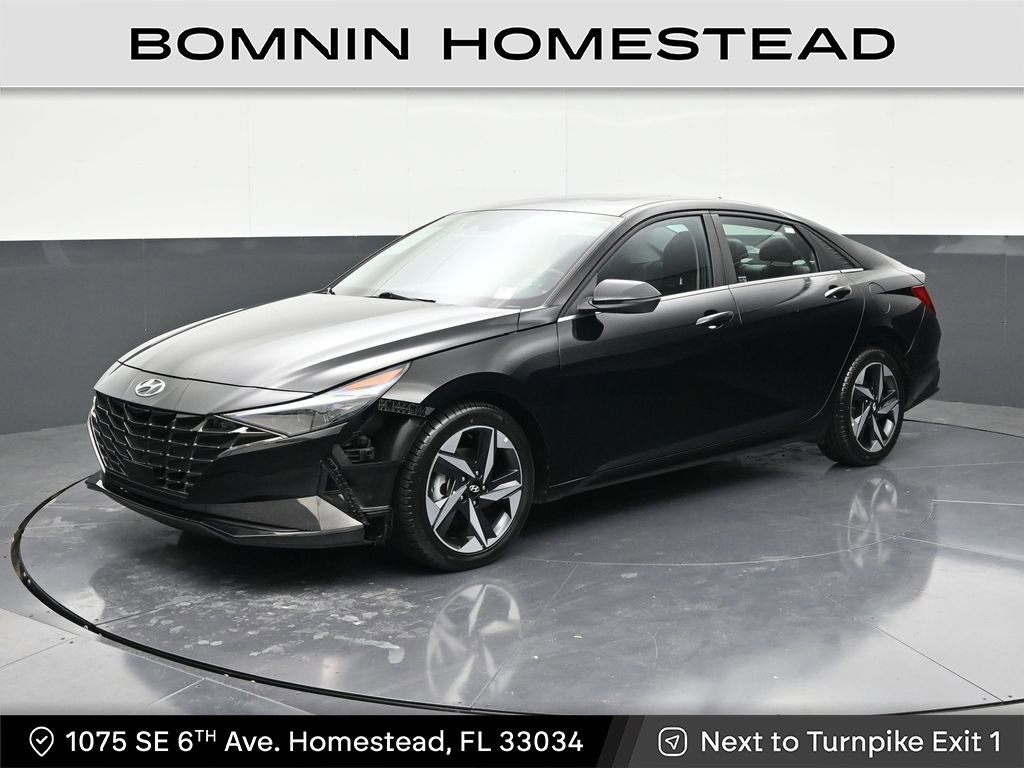 Used 2023 Hyundai Elantra Limited w/ Preferred Accessory Package