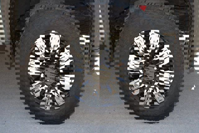 Used 2024 GMC Sierra 2500 Denali w/ Denali Reserve Package image 31