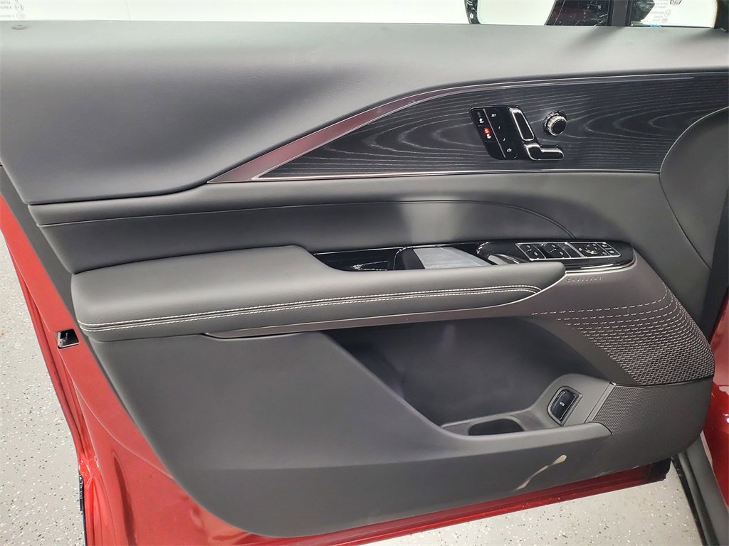 New 2026 Cadillac Lyriq Sport image 7