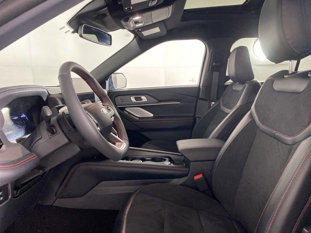 Used 2025 Ford Explorer ST w/ Sun And Sound Package image 20