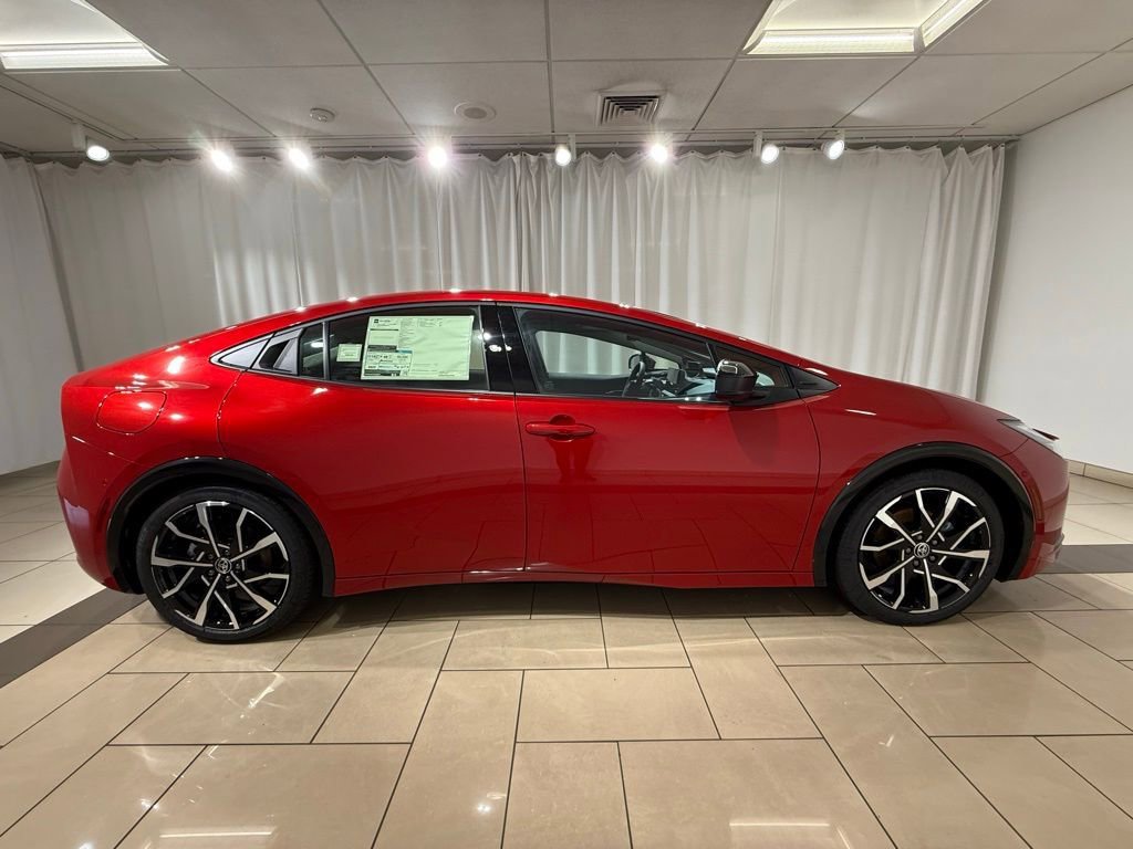 New 2026 Toyota Prius Plug-In Hybrid FWD image 6