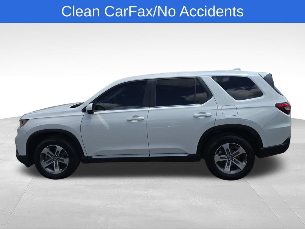 Used 2025 Honda Pilot EX-L image 2