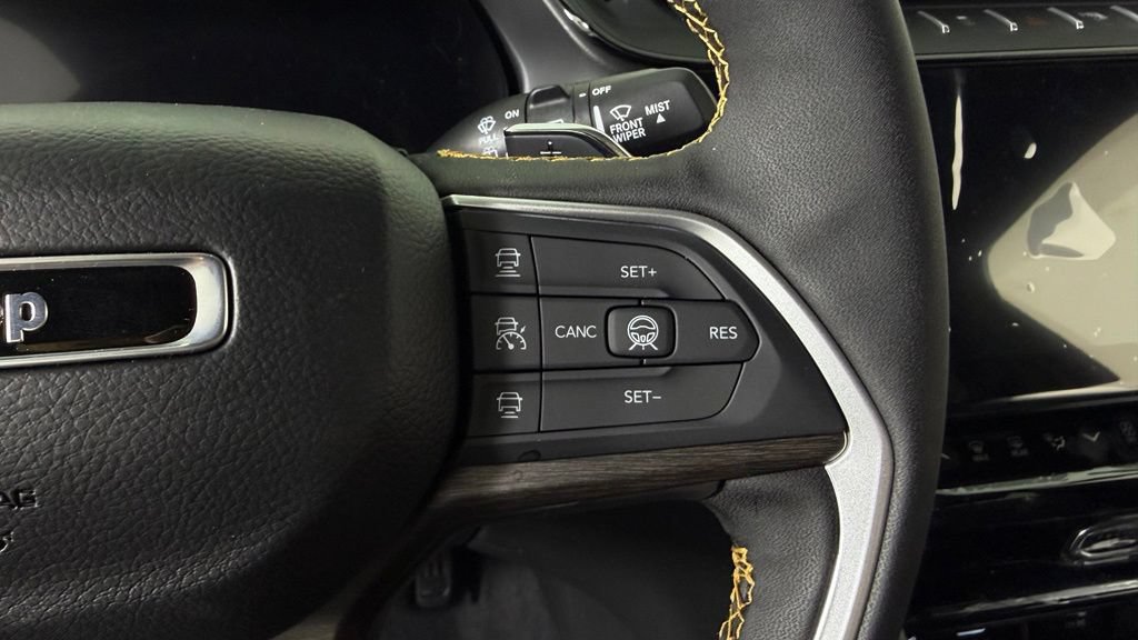 New 2026 Jeep Grand Cherokee Limited AWD/4WD image 18