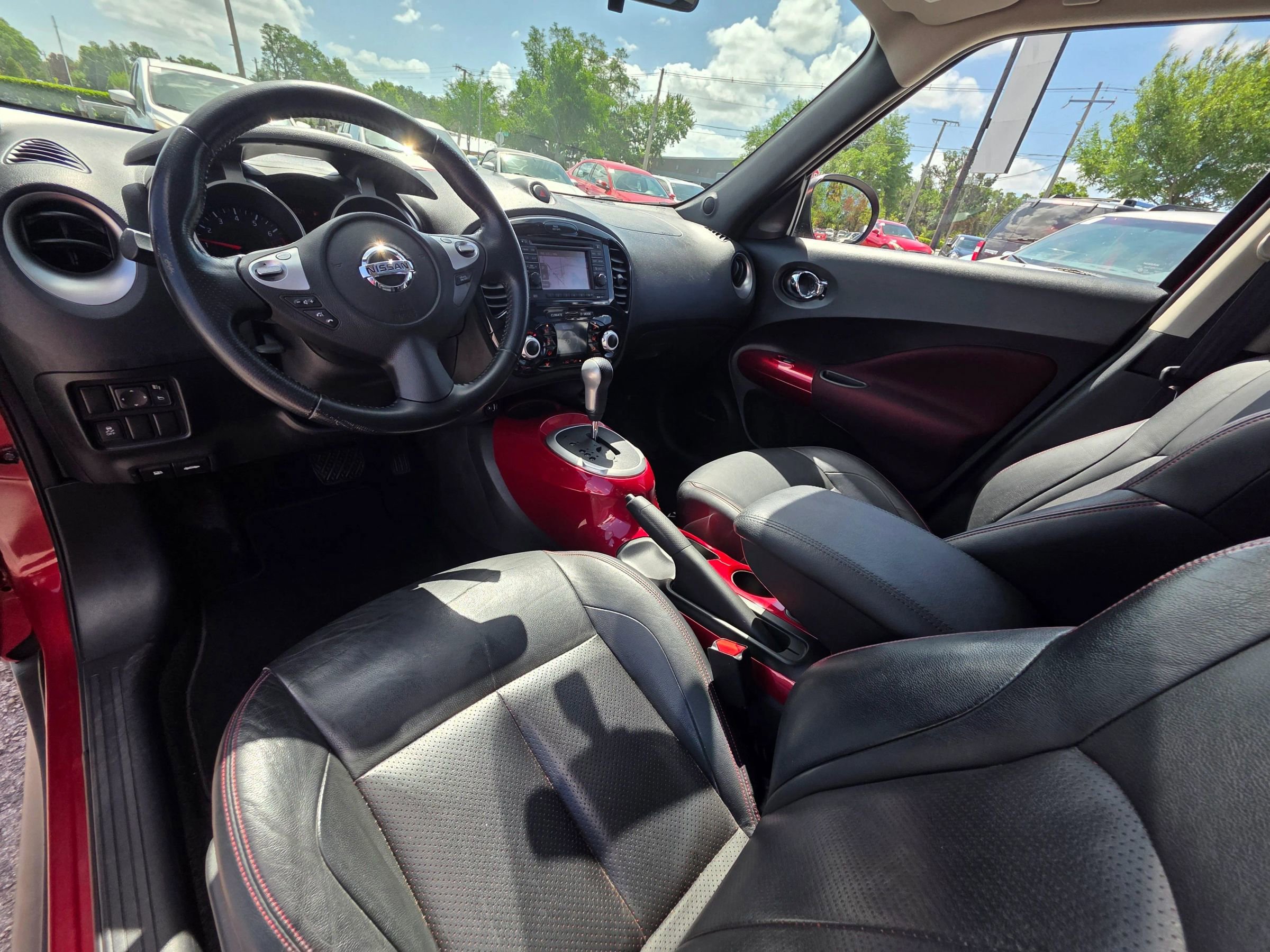 Used 2013 Nissan Juke SL image 14