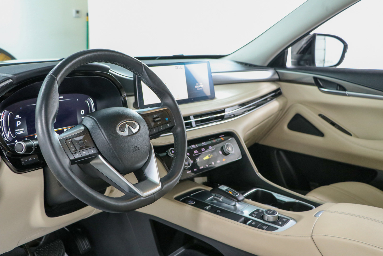Used 2023 INFINITI QX60 Luxe w/ Cargo Package AWD/4WD image 23
