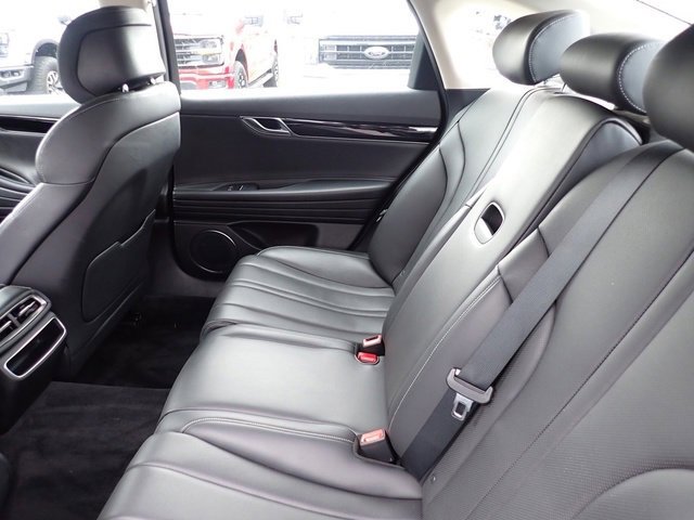 Used 2023 Genesis G80 2.5T image 17