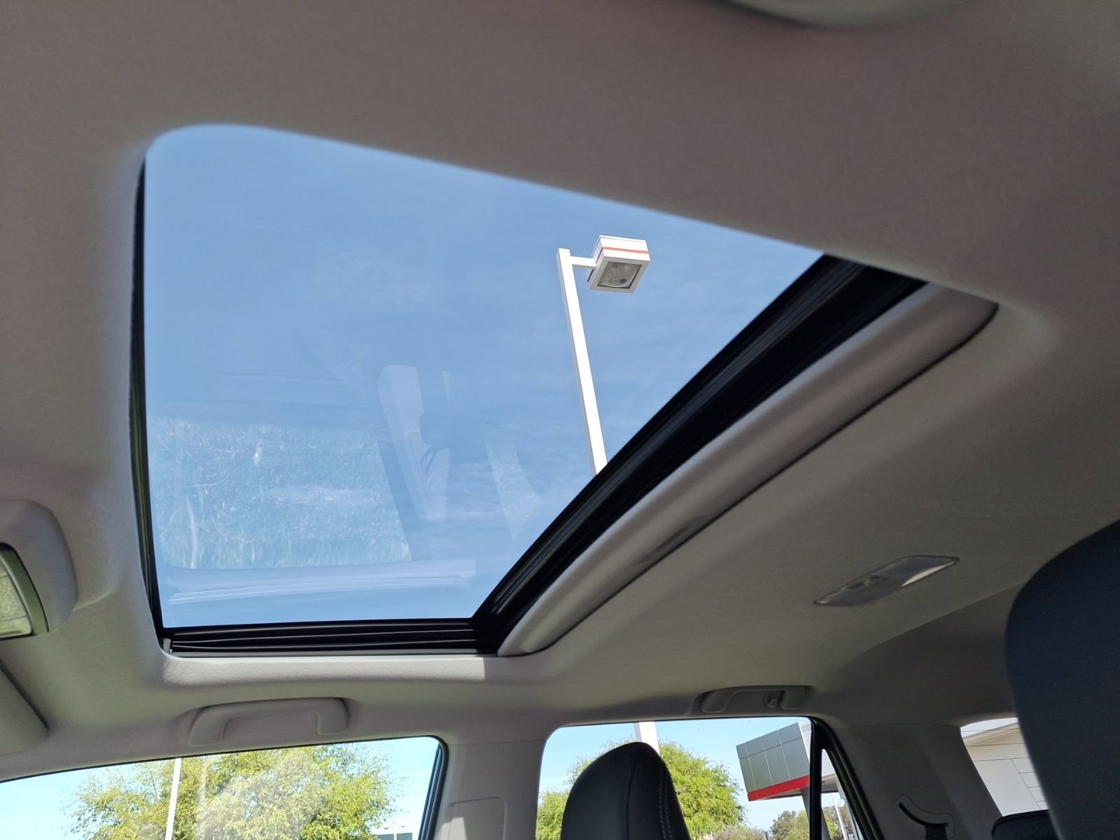 Used 2023 Toyota 4Runner SR5 Premium w/ Moonroof Package RWD image 29