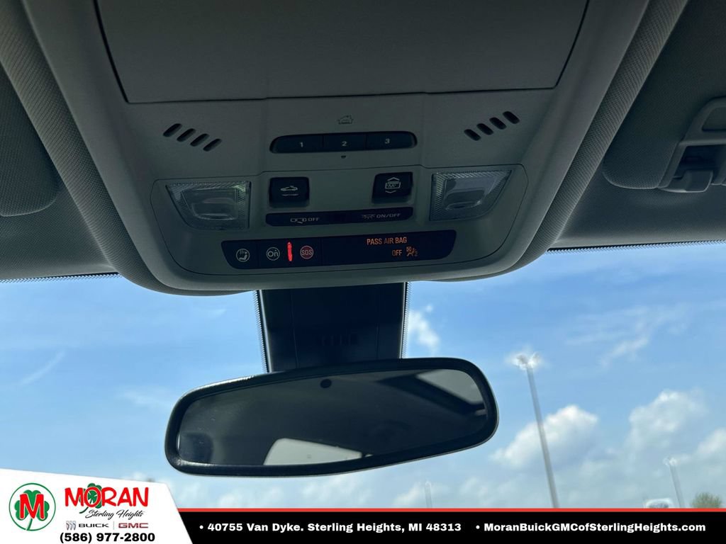 Certified 2024 GMC Terrain AT4 w/ Tech Package AWD/4WD image 30
