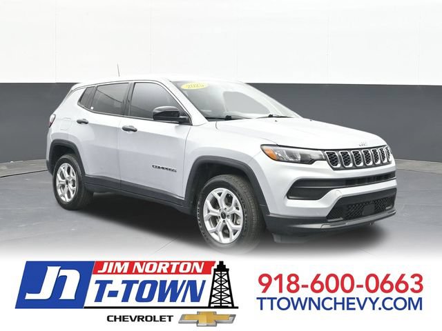 Used 2025 Jeep Compass Sport AWD/4WD image 1