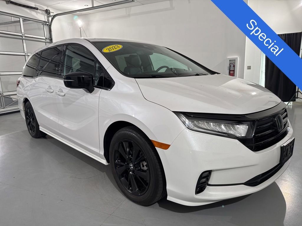 Used 2023 Honda Odyssey Sport image 1