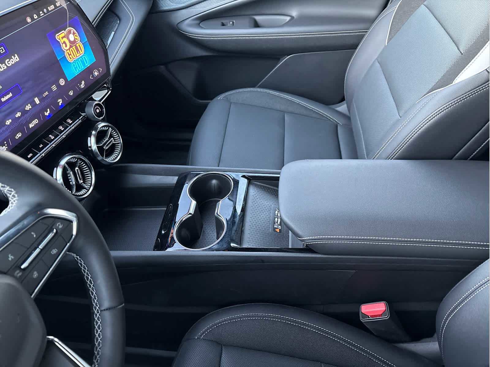 Used 2025 Chevrolet Blazer EV LT image 22