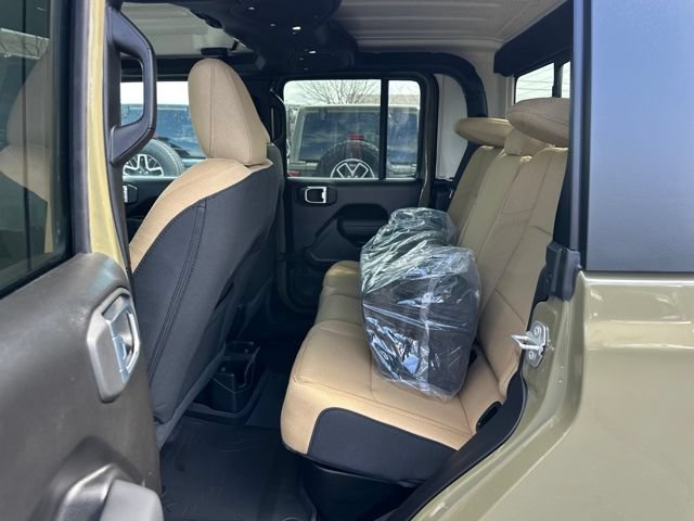 New 2026 Jeep Gladiator Willys AWD/4WD image 13