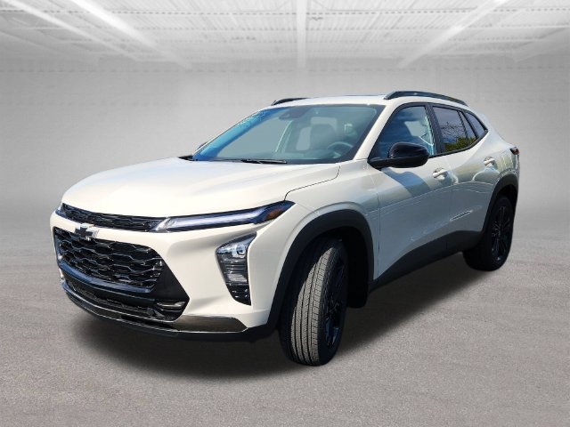New 2026 Chevrolet Trax ACTIV w/ Sunroof Package FWD image 3