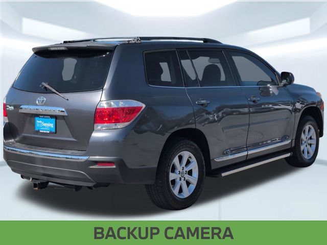 Used 2012 Toyota Highlander SE w/ Tow Pkg FWD image 5