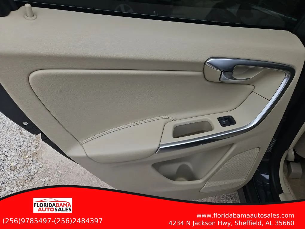 Used 2015 Volvo XC60 T5 Platinum FWD image 9