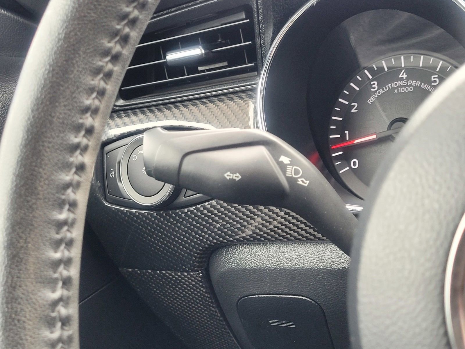 Used 2017 Ford Mustang Coupe image 22