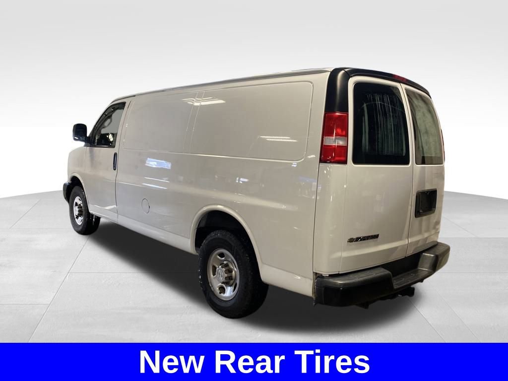 Used 2019 Chevrolet Express 2500 w/ Driver Convenience Package image 6