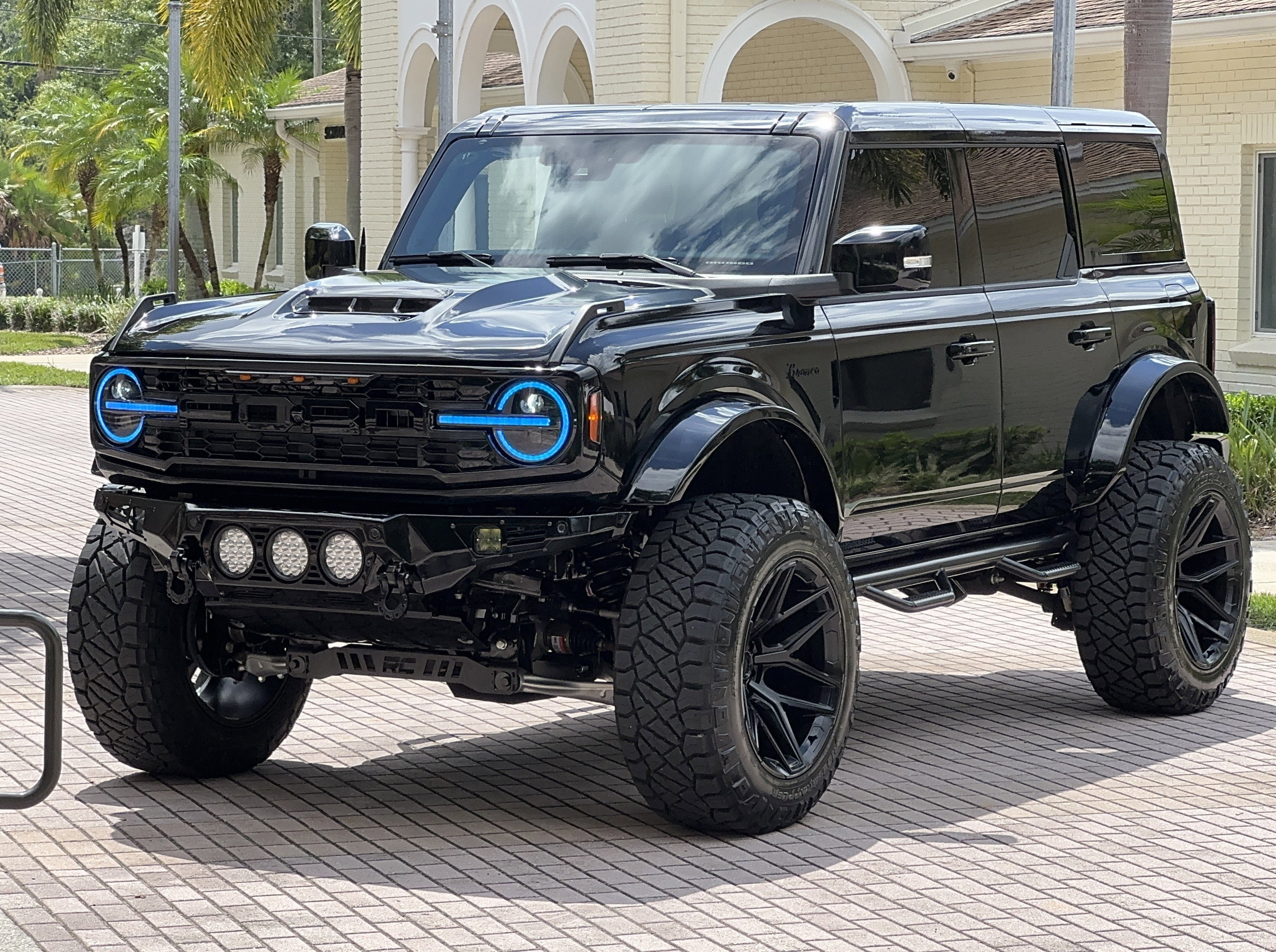 Used 2025 Ford Bronco Outer Banks AWD/4WD image 54