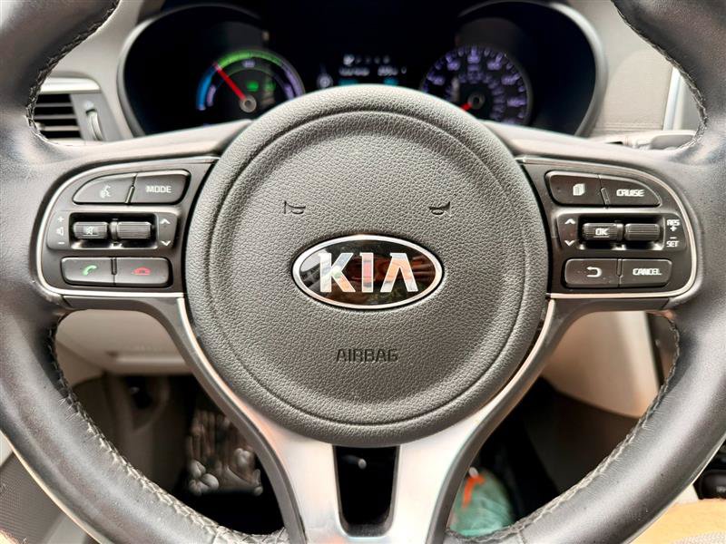 Used 2017 Kia Optima EX FWD image 21