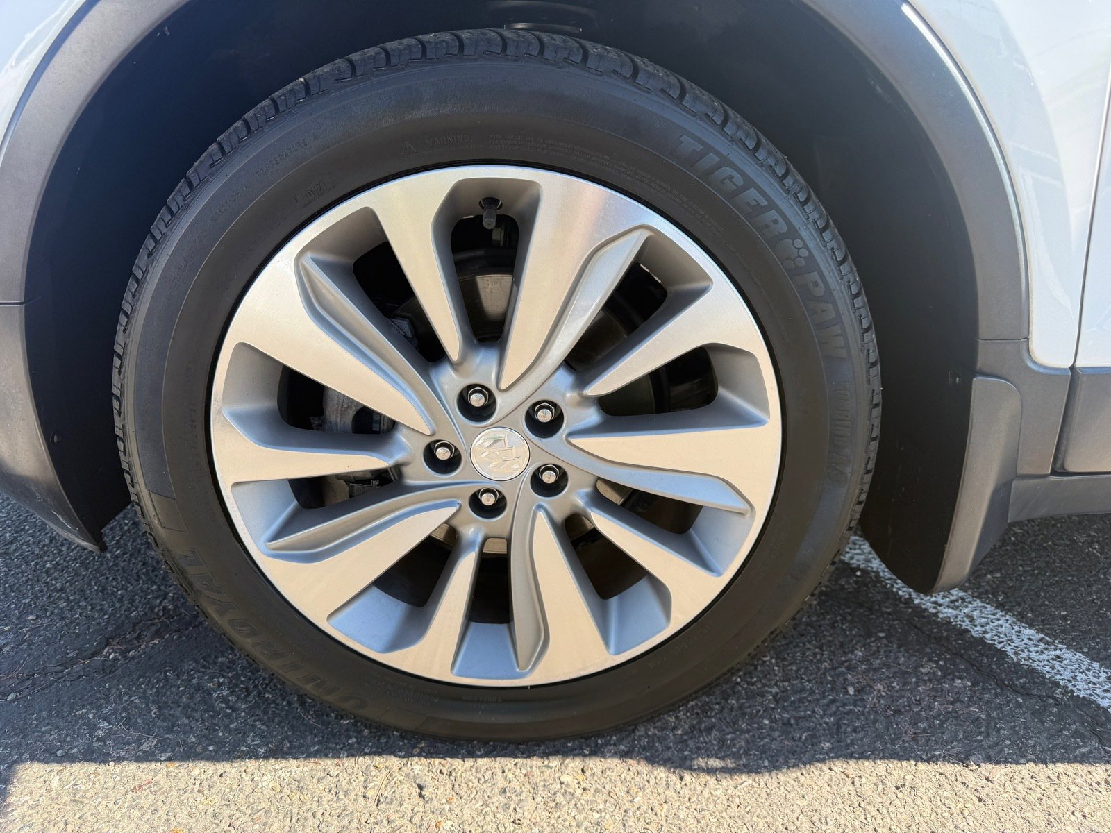 Used 2018 Buick Encore Preferred image 9