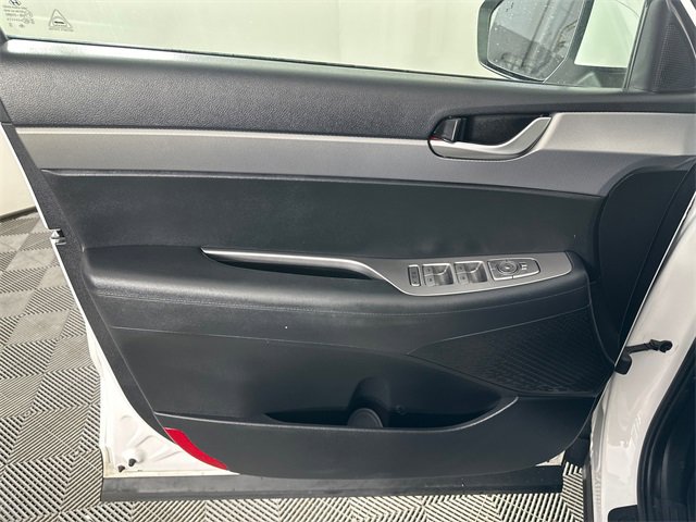 Used 2021 Hyundai Palisade SEL w/ Winter Package image 17