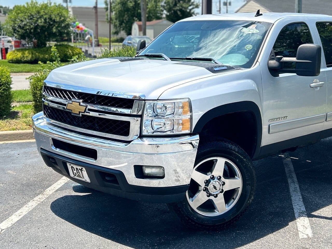 Used 2012 Chevrolet Silverado 2500 LTZ w/ LTZ Plus Package AWD/4WD image 3