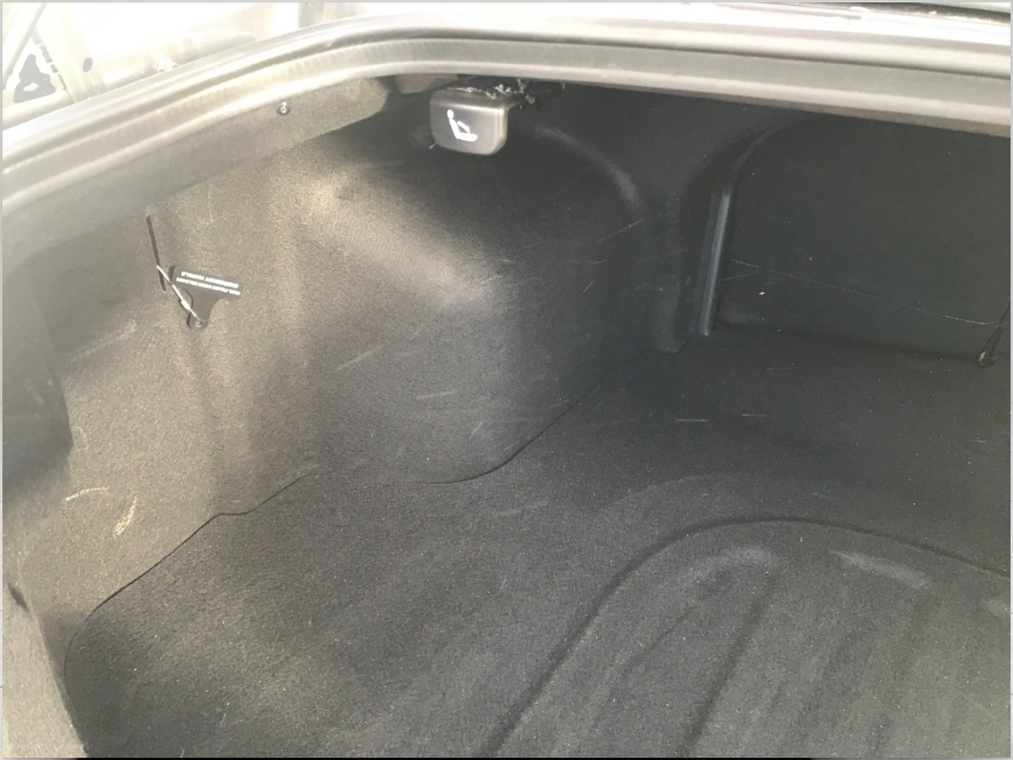 Used 2010 Kia Optima LX image 21