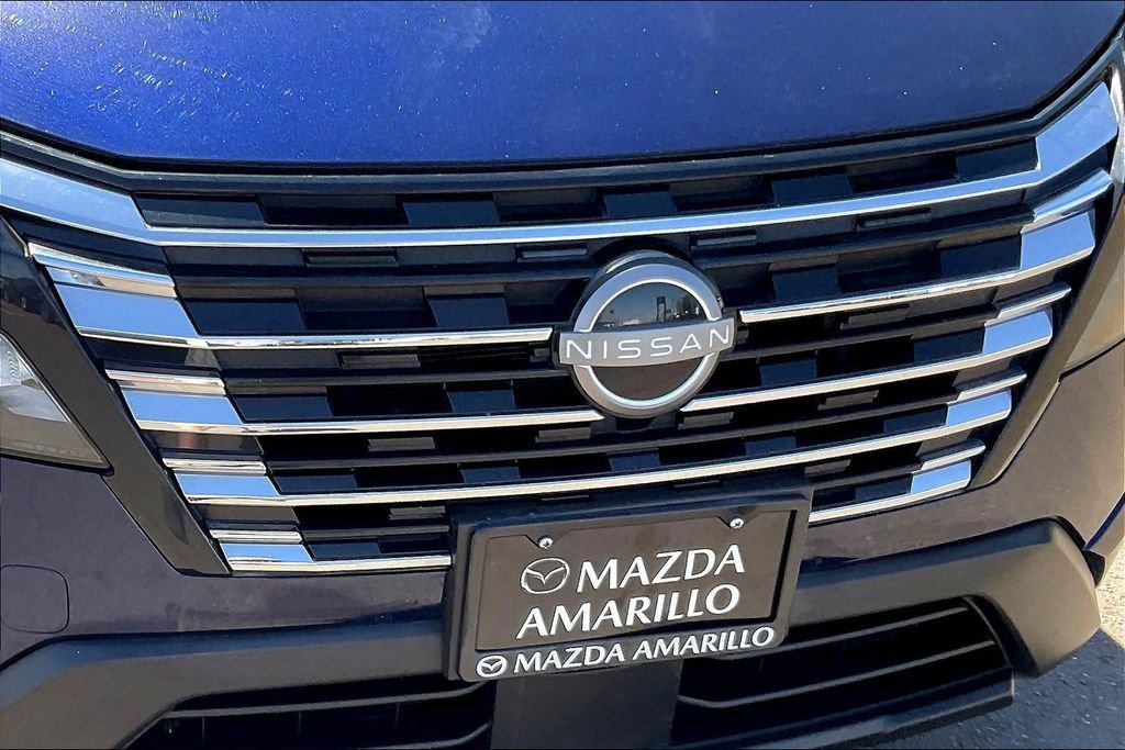 Used 2025 Nissan Rogue SV image 30