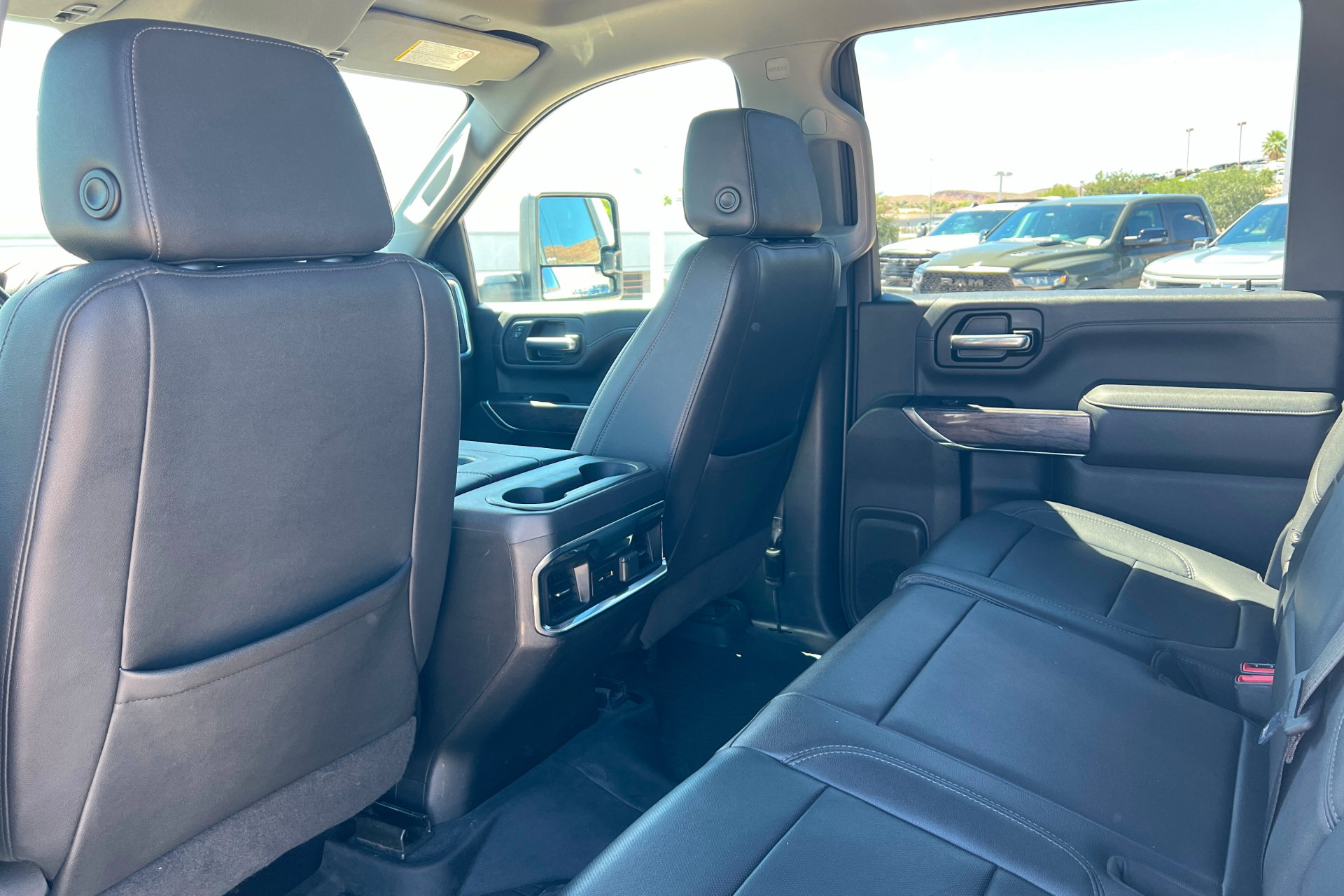 Used 2022 Chevrolet Silverado 2500 LTZ w/ LTZ Plus Package AWD/4WD image 20