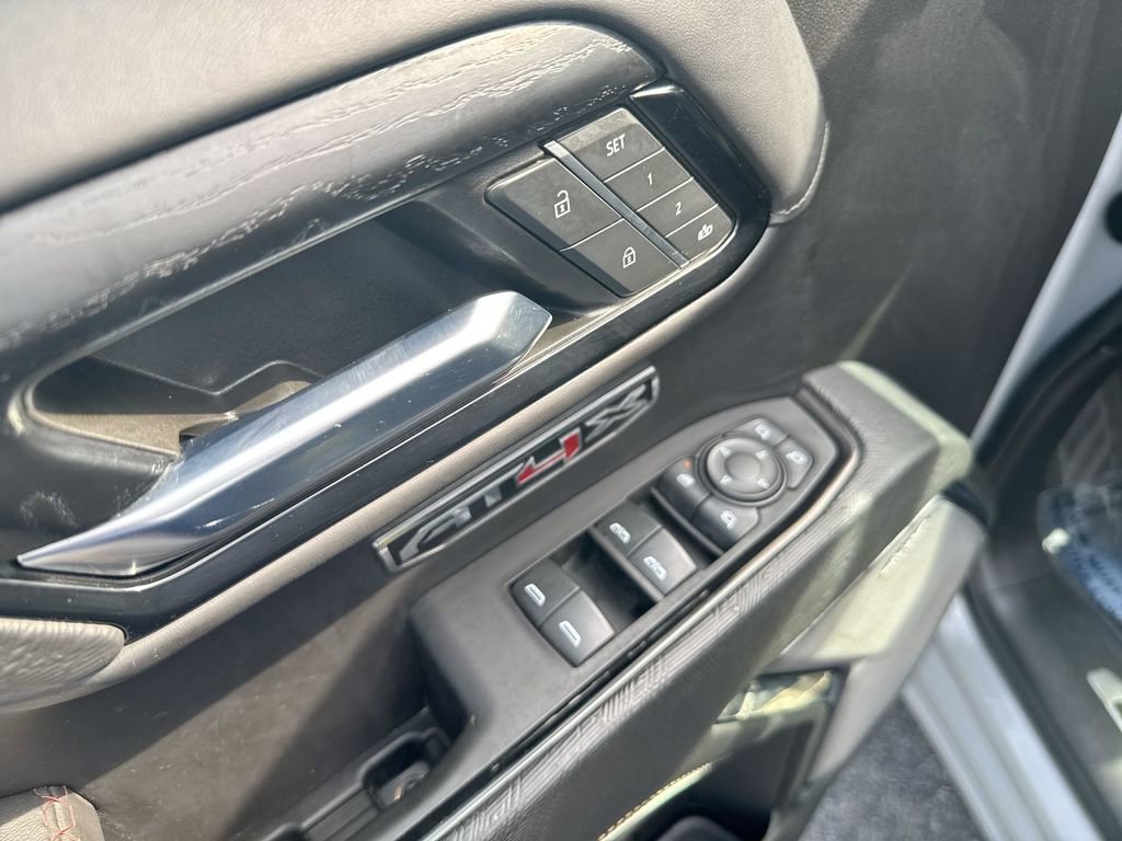 Used 2024 GMC Sierra 1500 AT4X image 15