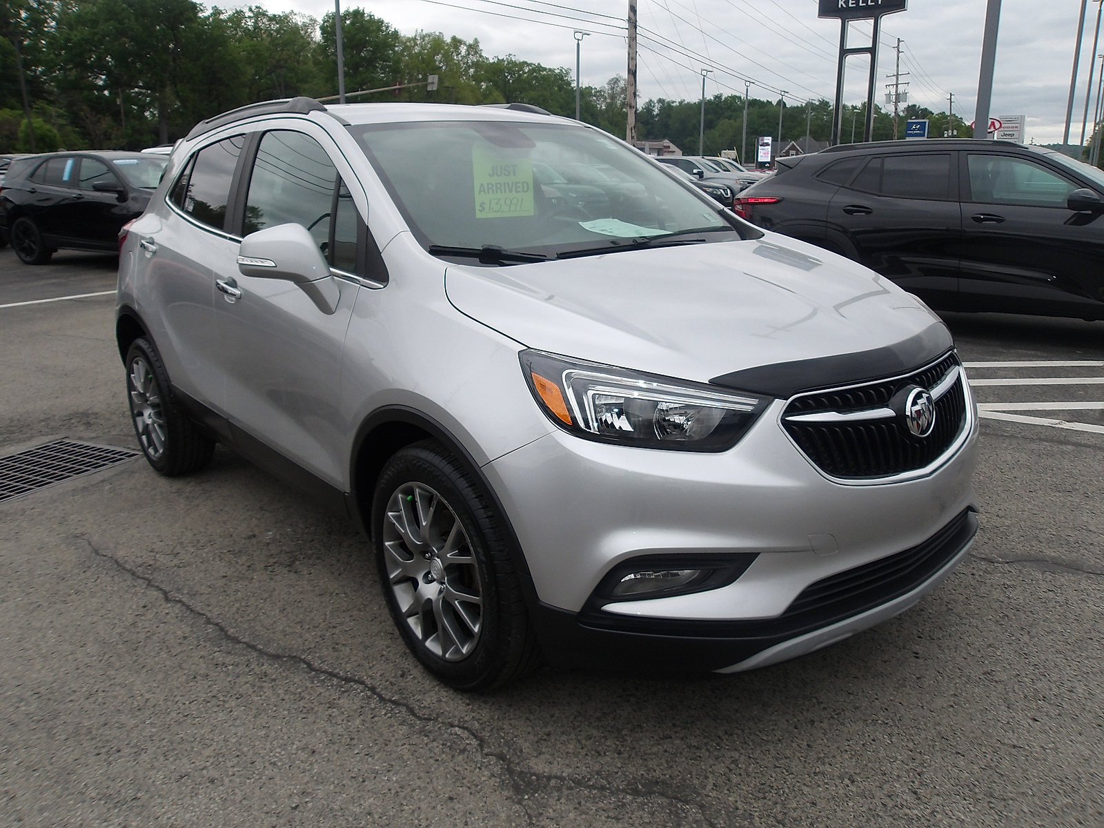 Used 2018 Buick Encore Sport Touring FWD image 1