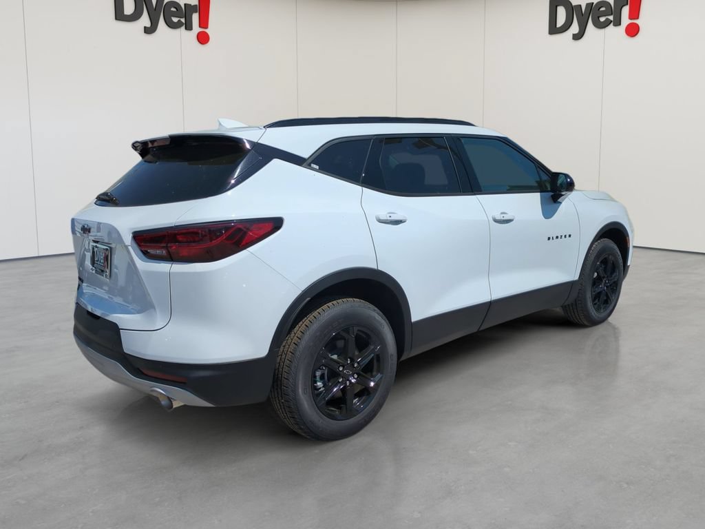 New 2026 Chevrolet Blazer LT w/ Convenience Package FWD image 4