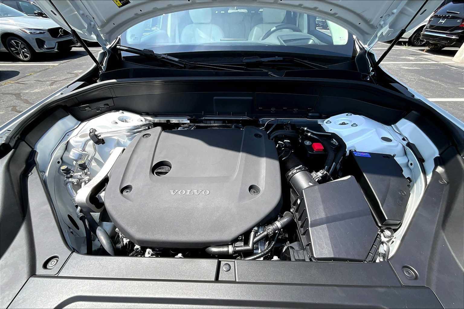 New 2026 Volvo XC90 B6 Ultra w/ Protection Package AWD/4WD image 14